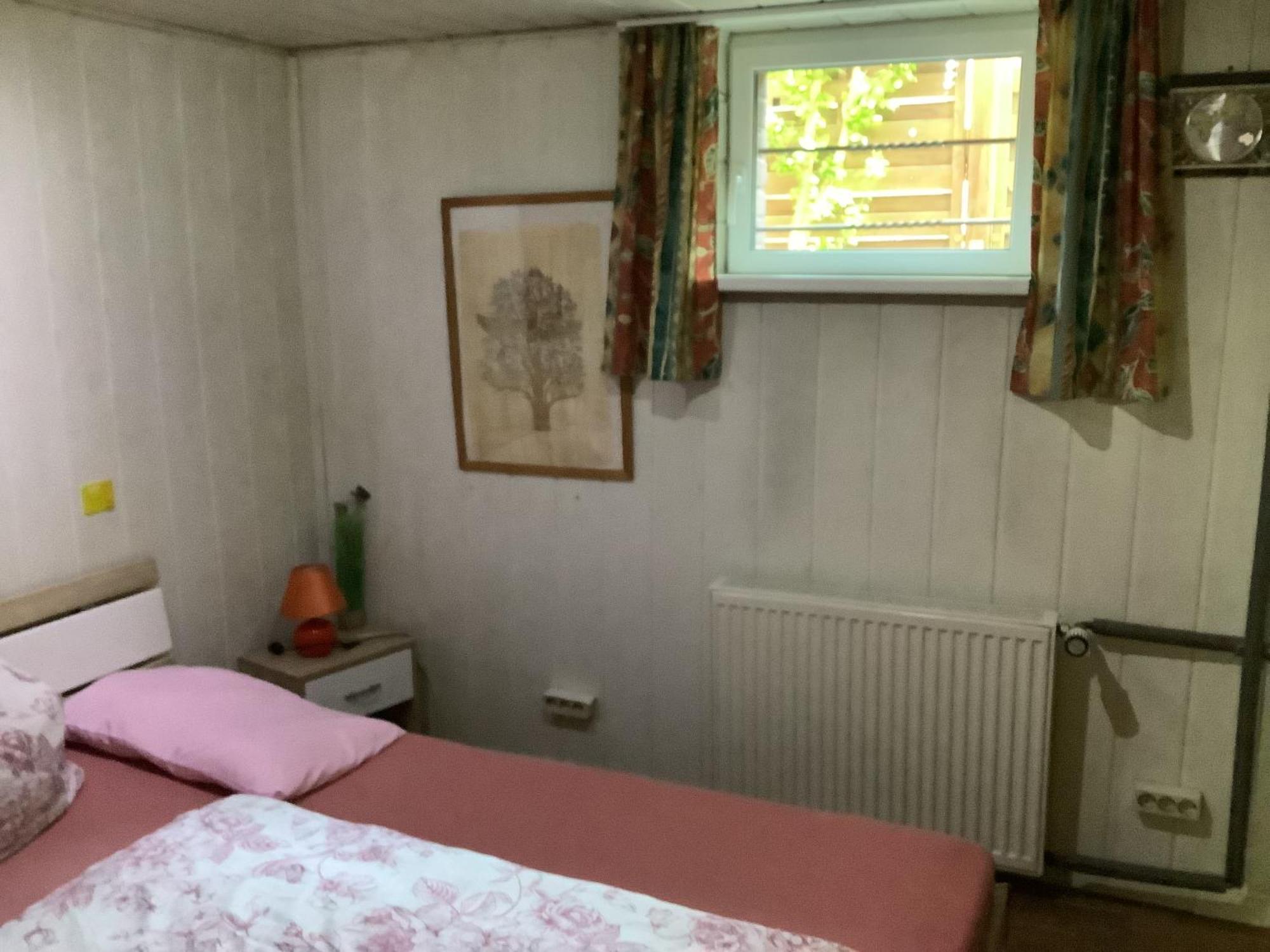 Schoenes Zimmer Im Seterant/Untergeschoss Essen Ngoại thất bức ảnh